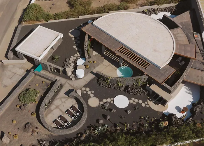 Canaryislandshost I Nativo * פאמארה