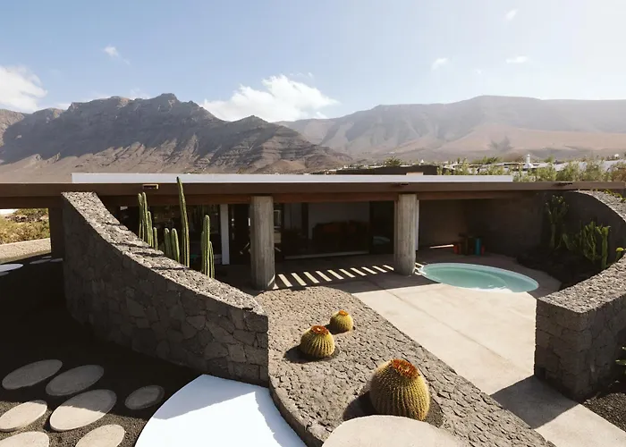 Canaryislandshost I Nativo פאמארה